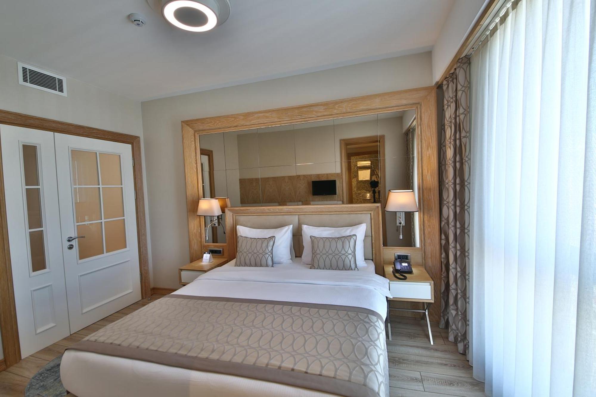 Bof Hotels Ceo Suites Atasehir Стамбул Экстерьер фото